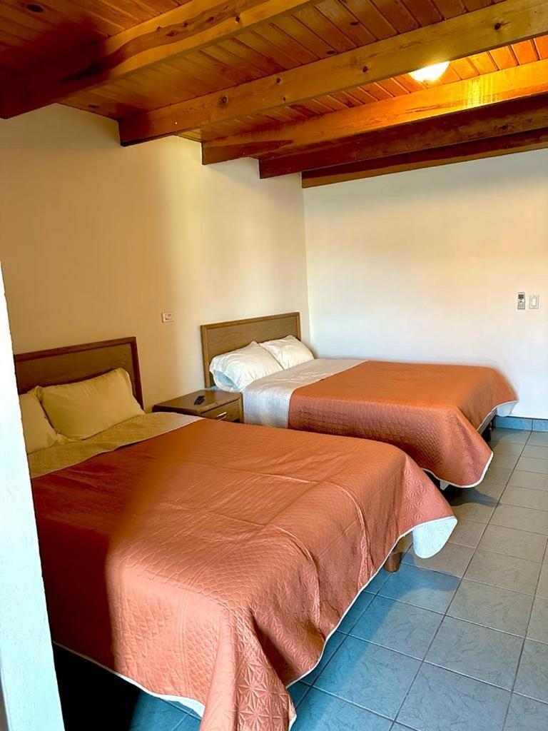Hotel Towi Creel Bagian luar foto